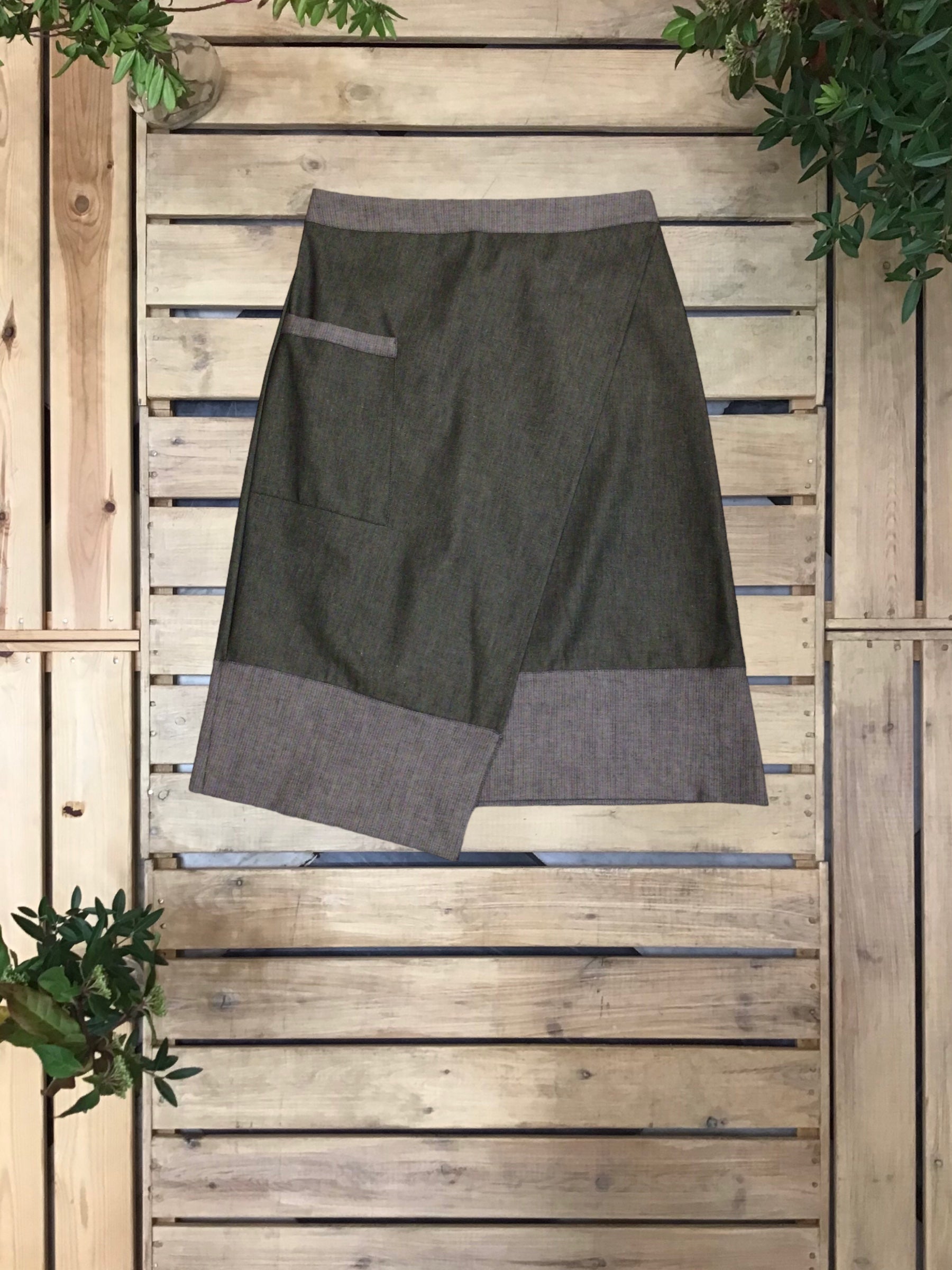 Gonna Frisceau (Art. 42/24)