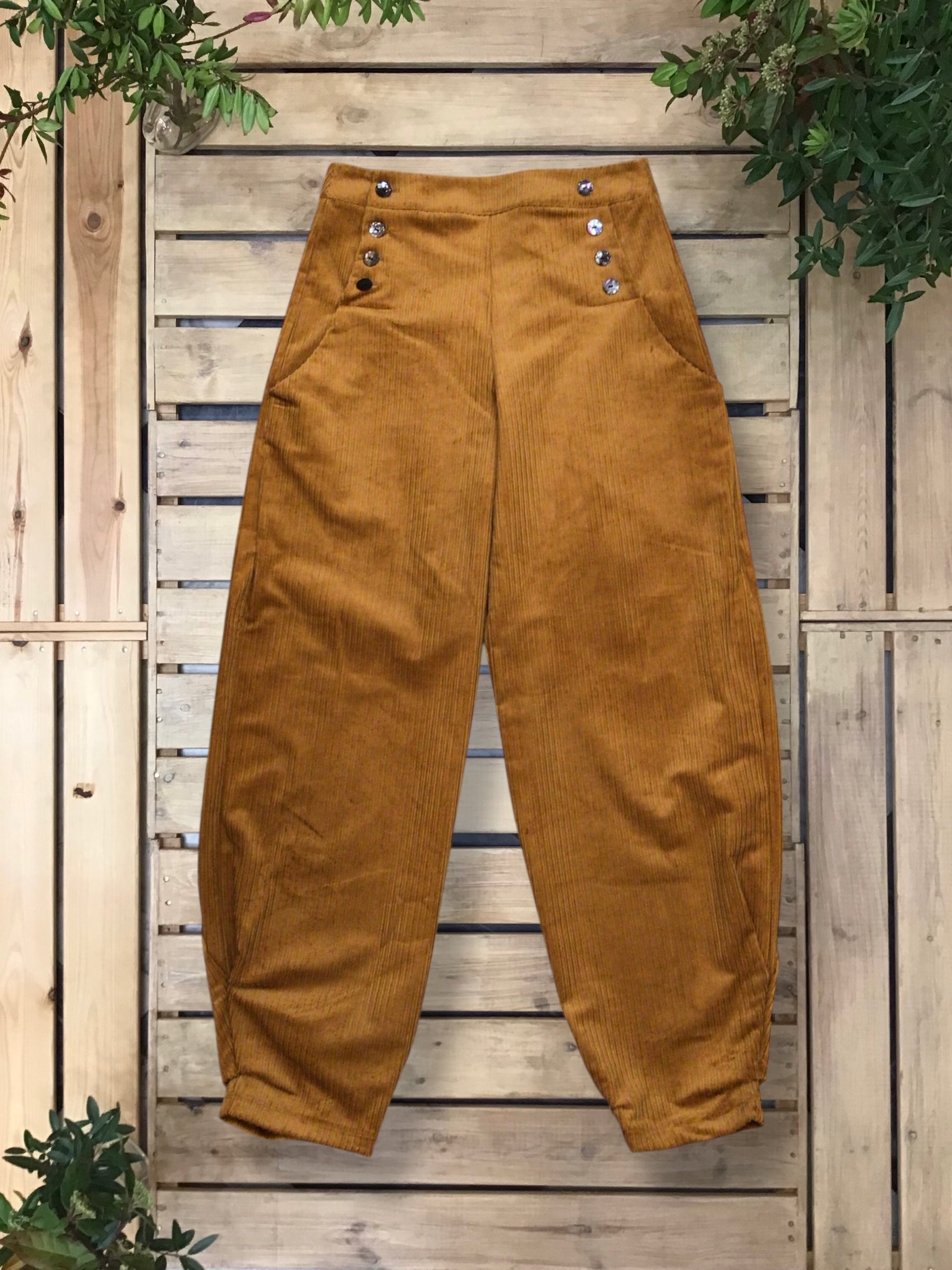 Pantalone Bulbo (Art. 32/2526)