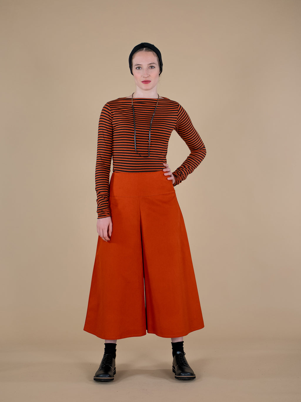 Trousers Scorzonera (Art. 38/2627) wholesale 60€
