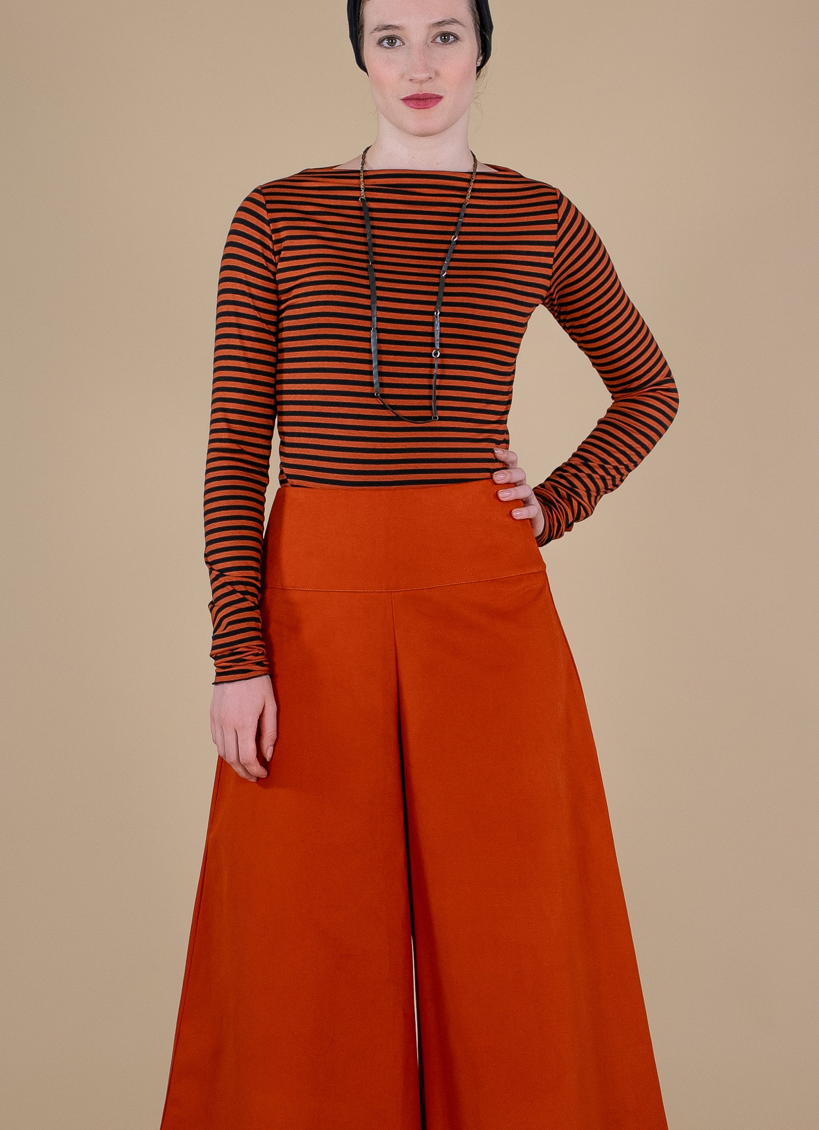 Trousers Scorzonera (Art. 38/2627) wholesale 60€
