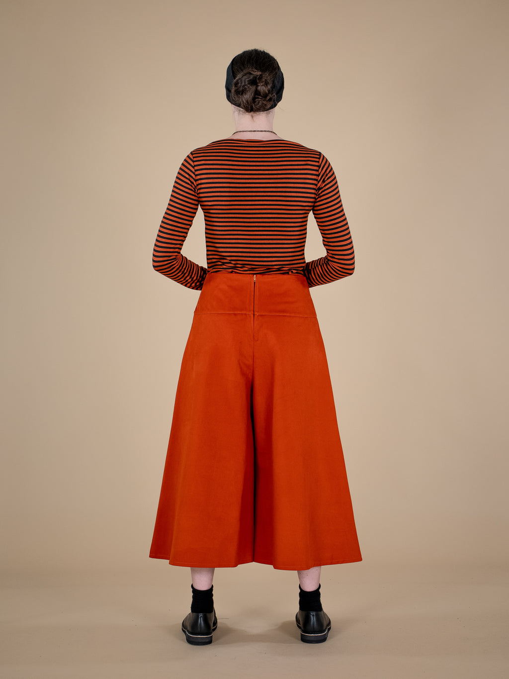 Trousers Scorzonera (Art. 38/2627) wholesale 60€