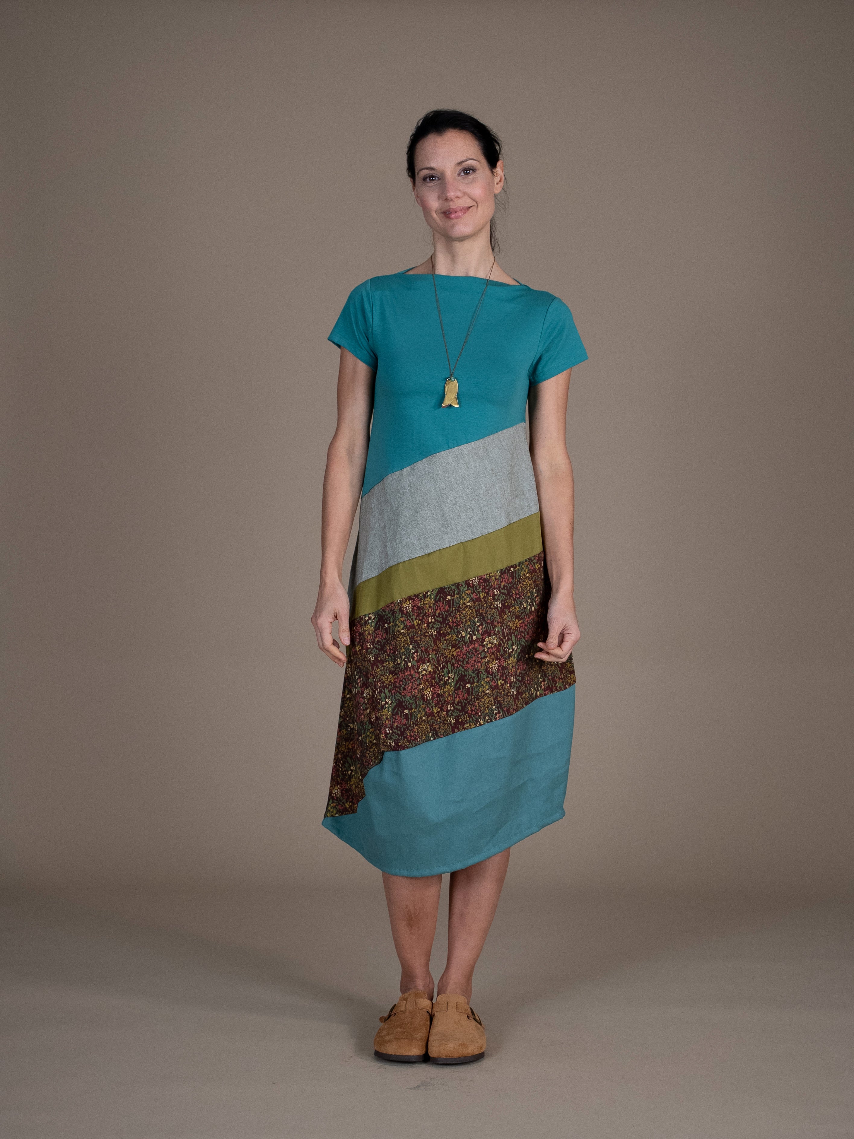 Dress Tuffo (Art. 54/26) wholesale 49€