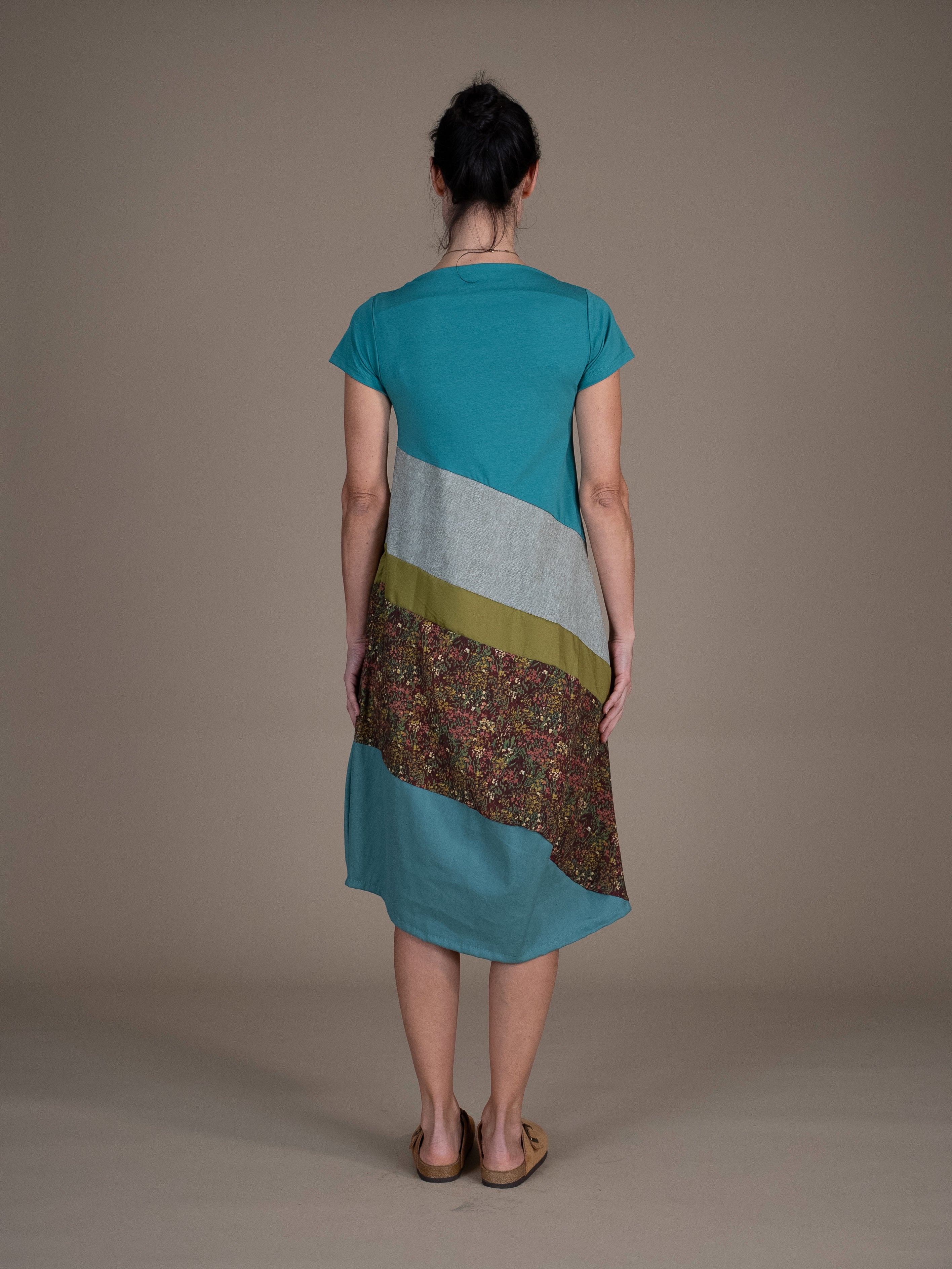 Dress Tuffo (Art. 54/26) wholesale 49€