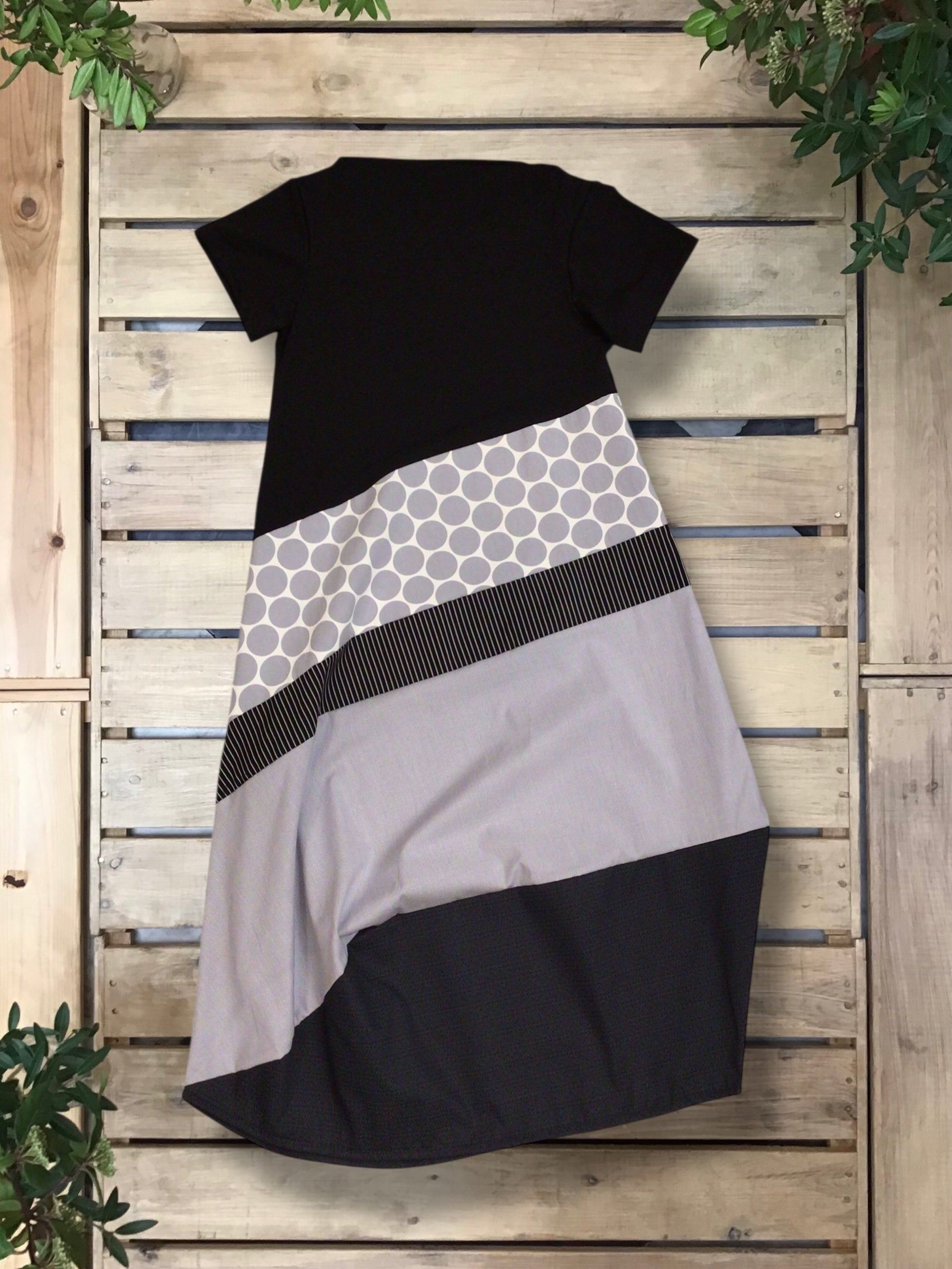 Dress Tuffo (Art. 54/26) wholesale 49€